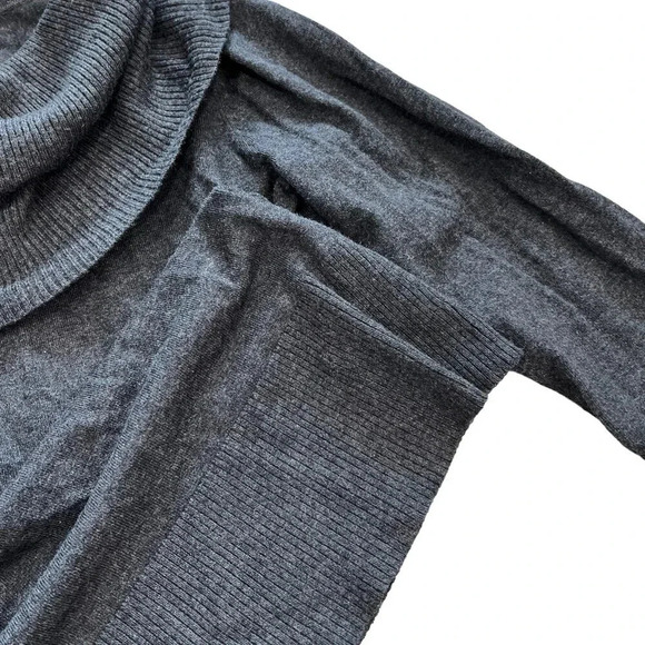 Cable & Gauge Dark Gray Cowl Neck Sweater L - Picture 2 of 3